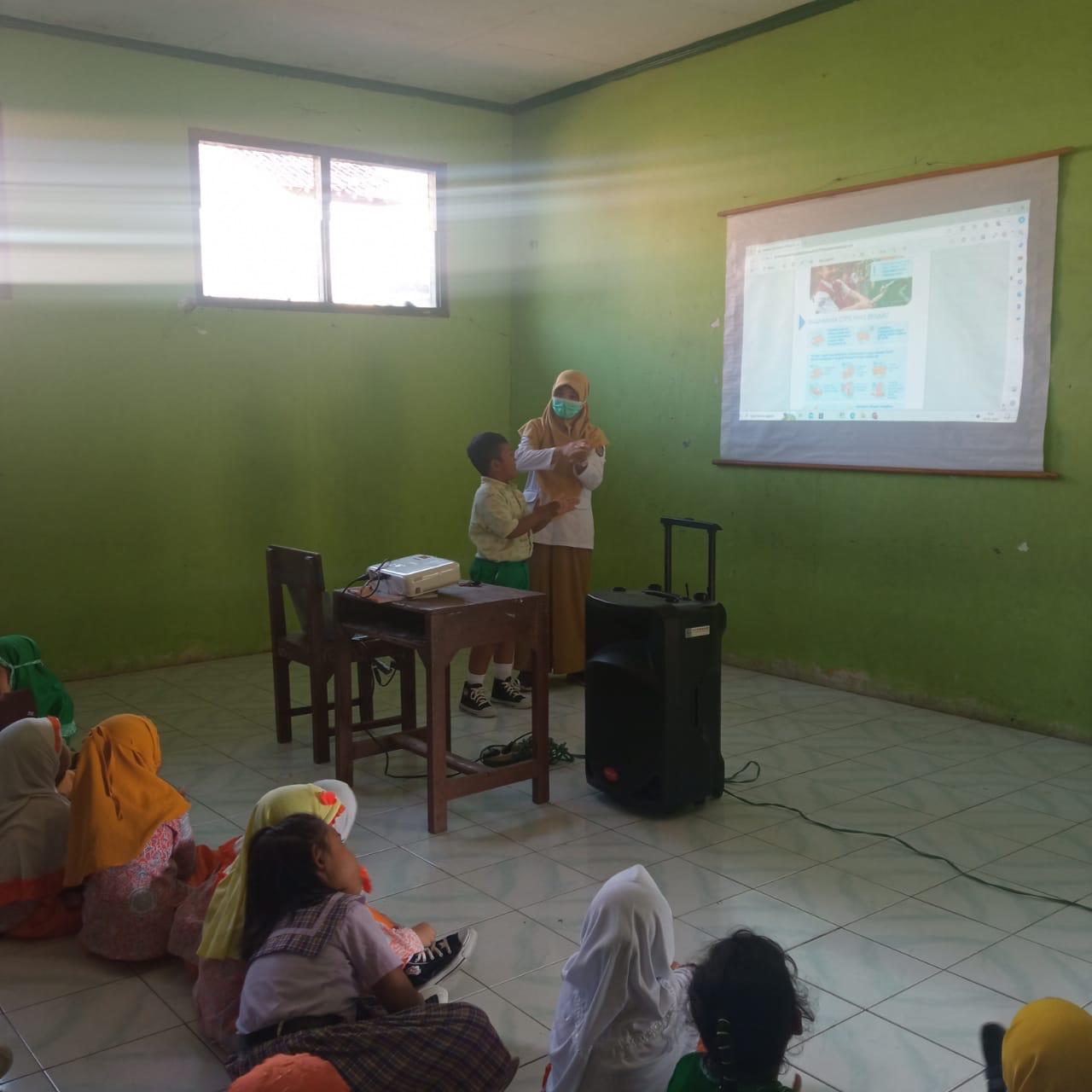 KEGIATAN MPLS DI SD 01 NGRINGO